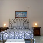 Mely House